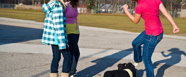 girl-fight-at-school